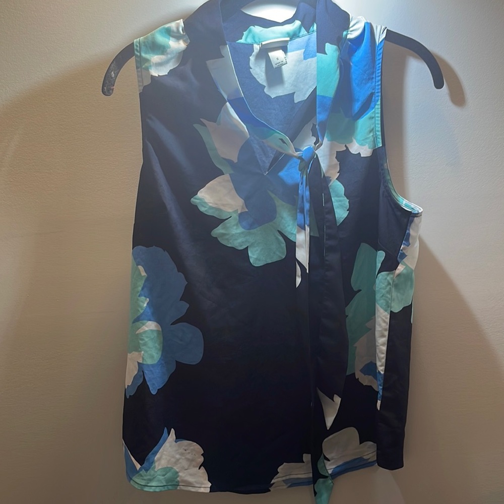 Floral sleeveless top by “a new day”